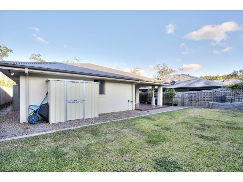 4 Stoneleigh Way, Holmview QLD 4207
