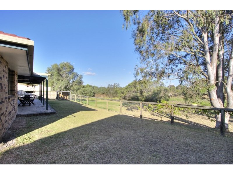 7 Maggie Court, Edens Landing QLD 4207