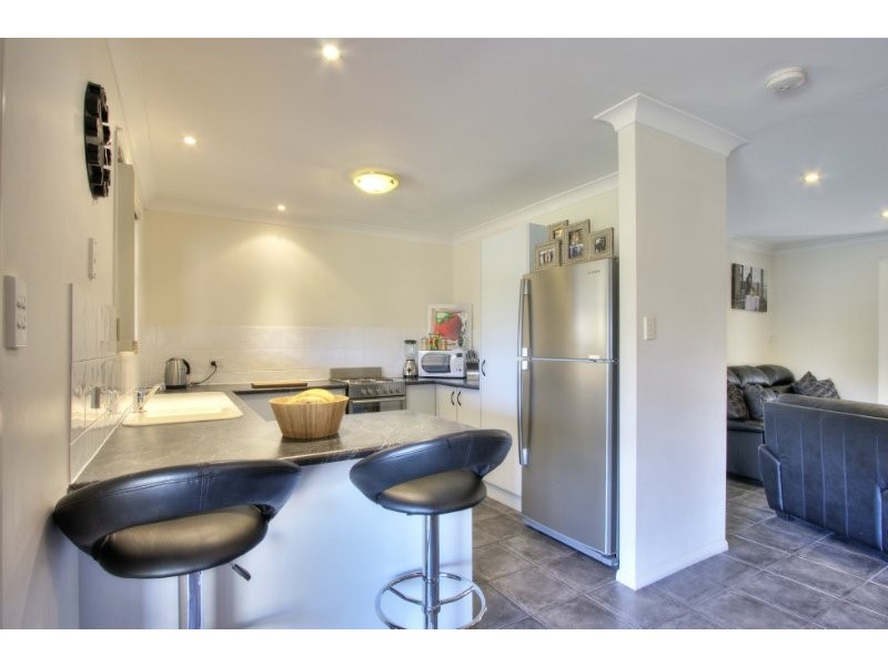 7 Maggie Court, Edens Landing QLD 4207