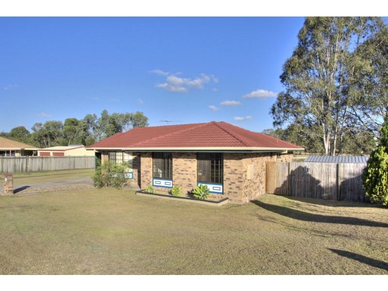 7 Maggie Court, Edens Landing QLD 4207