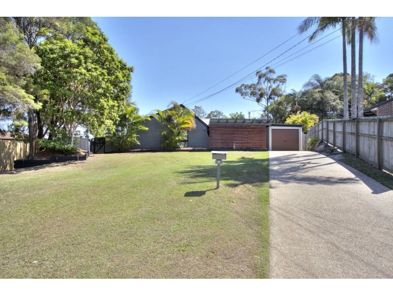 8 Kenthurst Crescent, Rochedale South QLD 4123
