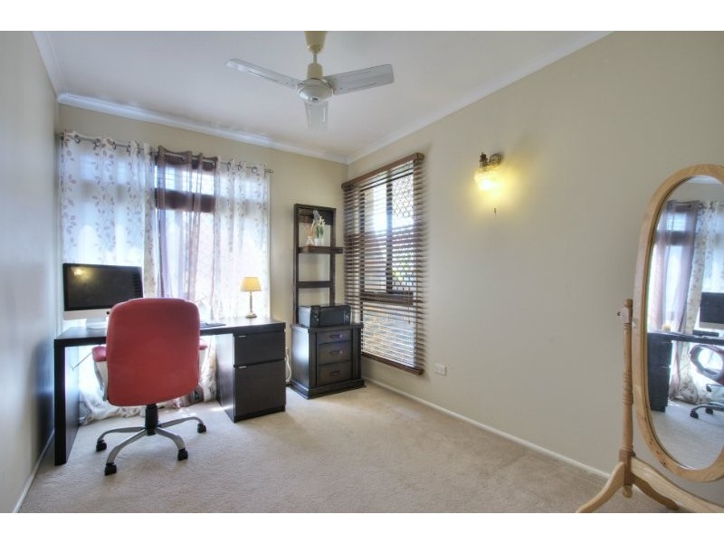 34 Gamenya Drive, Springwood QLD 4127