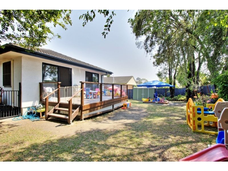 8 Avoca Street, Woodridge QLD 4114