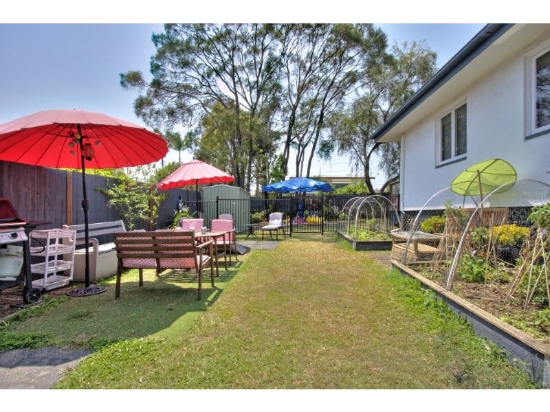 8 Avoca Street, Woodridge QLD 4114