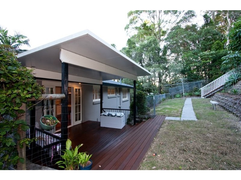 11 Holyoake Drive, Daisy Hill QLD 4127