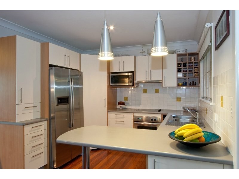 11 Holyoake Drive, Daisy Hill QLD 4127