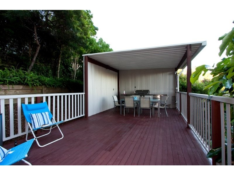 11 Holyoake Drive, Daisy Hill QLD 4127