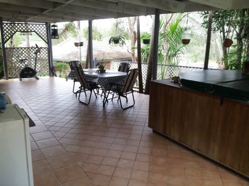 23 Eira Crescent, Edens Landing QLD 4207
