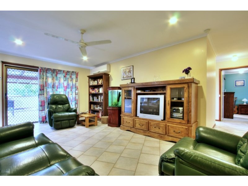 6 Oatberry Crescent, Shailer Park QLD 4128