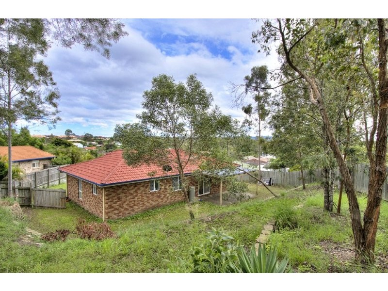 24 Hanby Court, Edens Landing QLD 4207