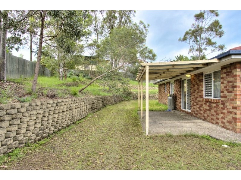24 Hanby Court, Edens Landing QLD 4207
