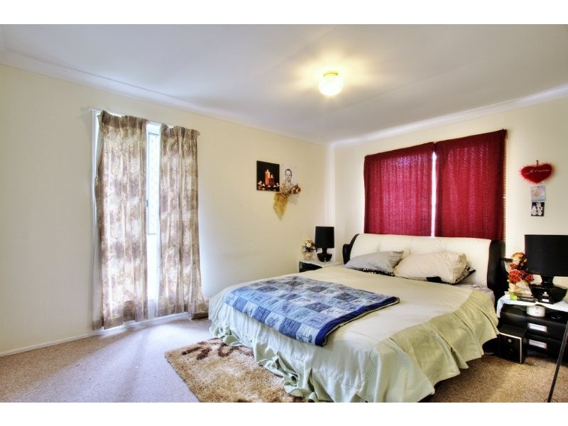 24 Hanby Court, Edens Landing QLD 4207