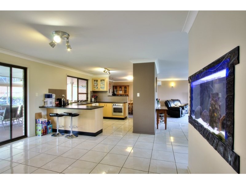 24 Adelong Road, Shailer Park QLD 4128