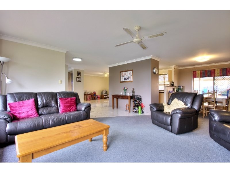 24 Adelong Road, Shailer Park QLD 4128