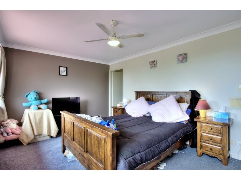 24 Adelong Road, Shailer Park QLD 4128