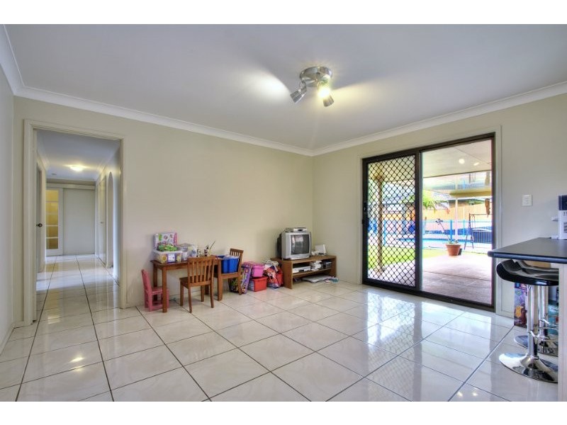 24 Adelong Road, Shailer Park QLD 4128