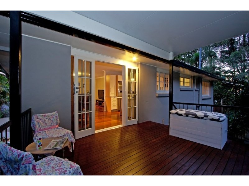 11 Holyoake Drive, Daisy Hill QLD 4127