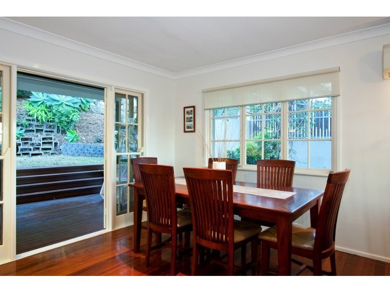 11 Holyoake Drive, Daisy Hill QLD 4127