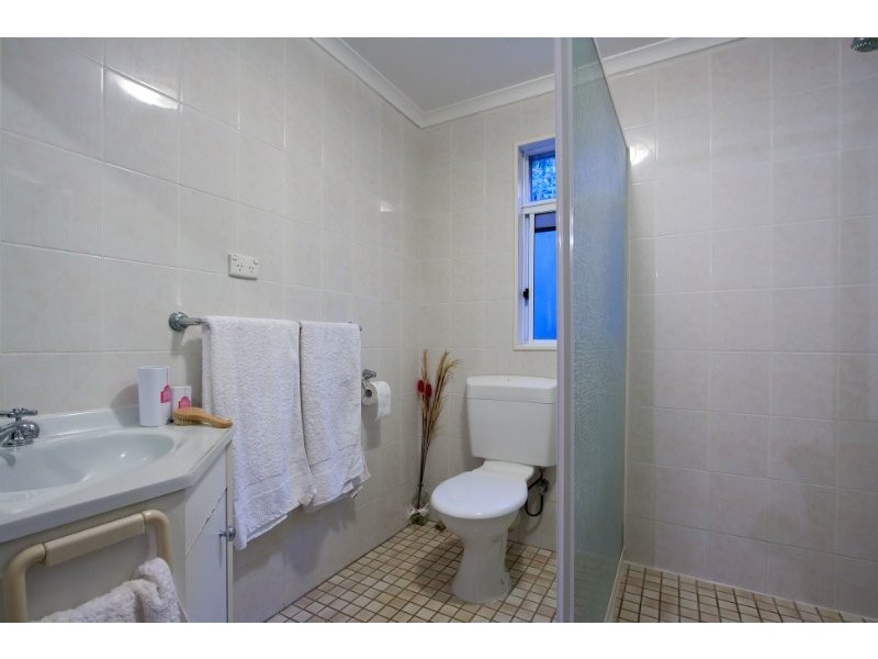 11 Holyoake Drive, Daisy Hill QLD 4127