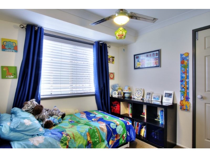 8 Jitra Place, Tanah Merah QLD 4128