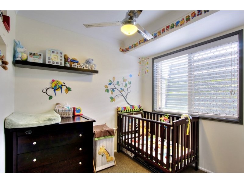 8 Jitra Place, Tanah Merah QLD 4128