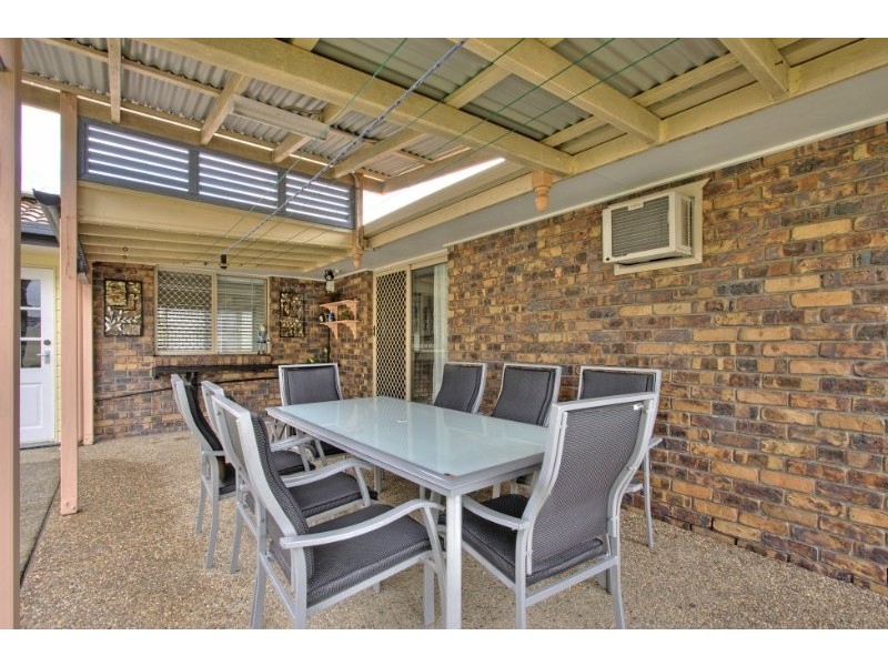 8 Jitra Place, Tanah Merah QLD 4128