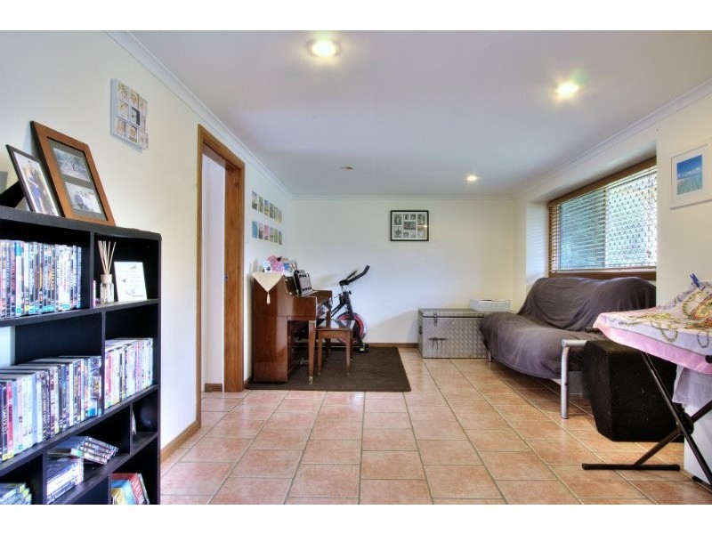 6 Cliff Court, Shailer Park QLD 4128