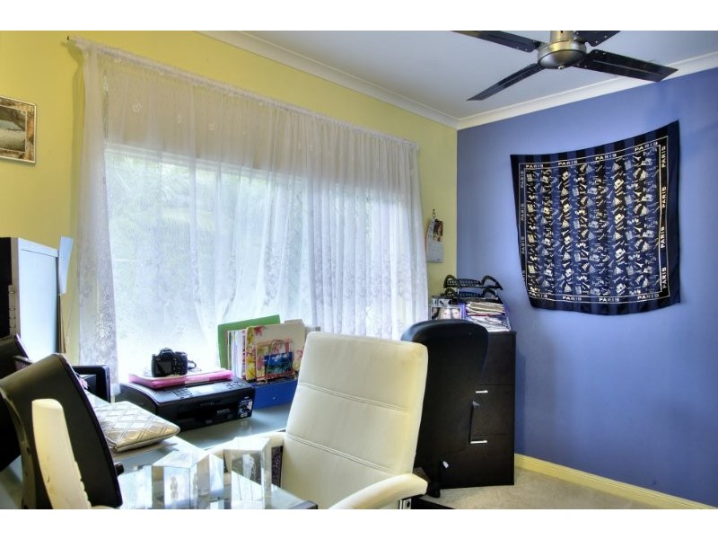 6 Cliff Court, Shailer Park QLD 4128
