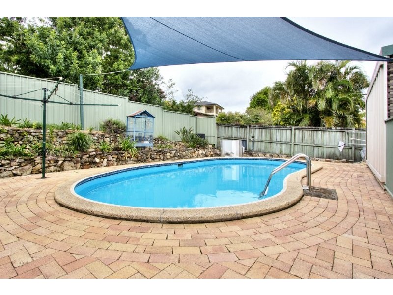 52 Raelene Terrace, Springwood QLD 4127