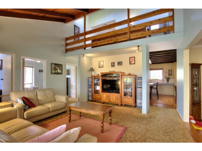 52 Raelene Terrace, Springwood QLD 4127