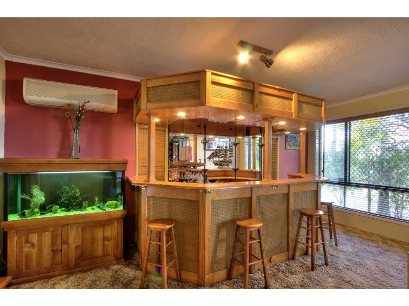 52 Raelene Terrace, Springwood QLD 4127