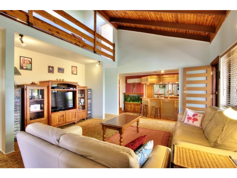 52 Raelene Terrace, Springwood QLD 4127