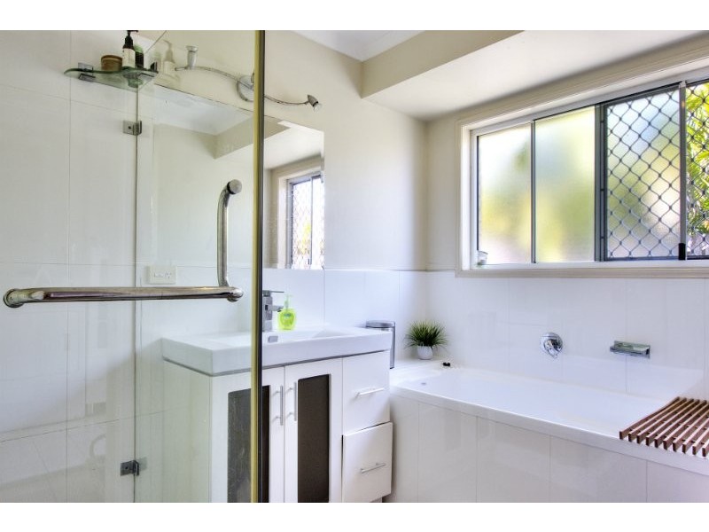 80 Tansey Drive, Tanah Merah QLD 4128