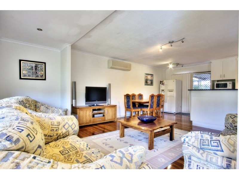 8 Wendron Street, Rochedale South QLD 4123