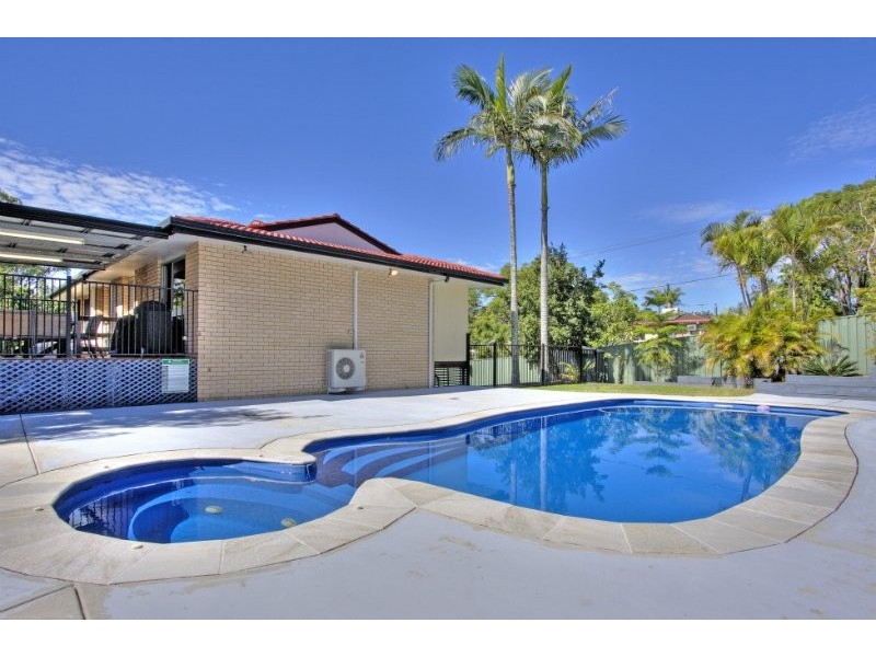 8 Wendron Street, Rochedale South QLD 4123