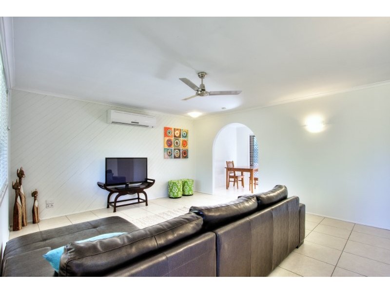 213 Upper Lyndale Street, Shailer Park QLD 4128
