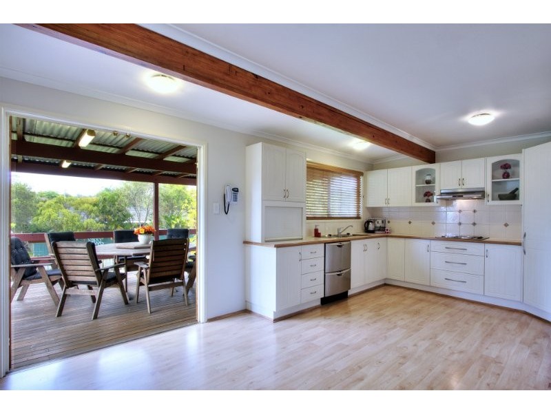 4 Walcha Court, Beenleigh QLD 4207