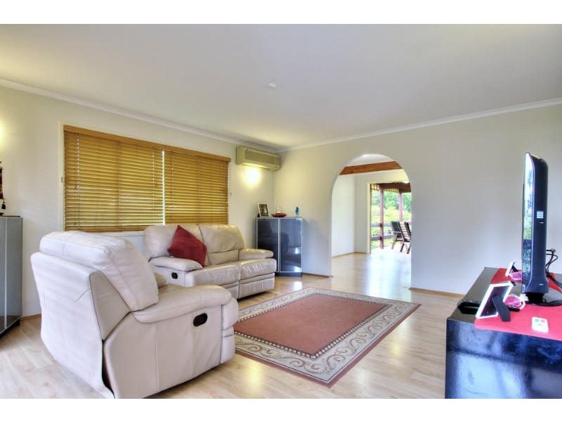 4 Walcha Court, Beenleigh QLD 4207