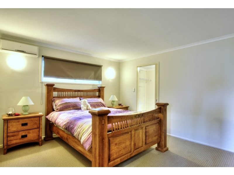 4 Walcha Court, Beenleigh QLD 4207