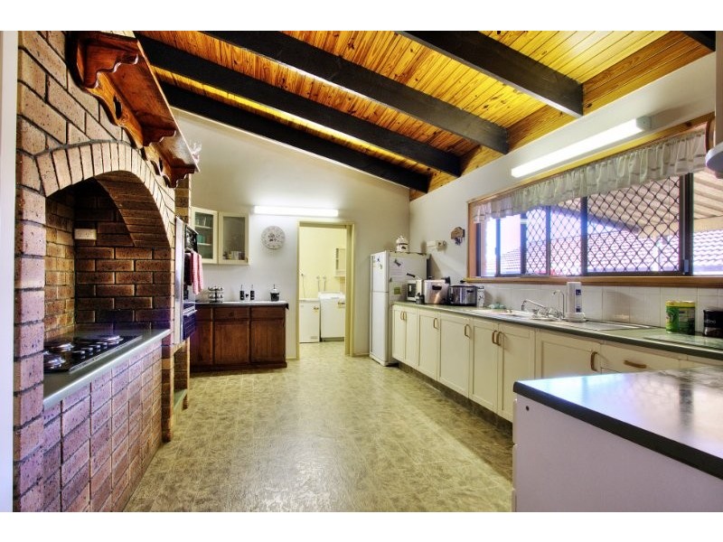3 Boronia Avenue, Daisy Hill QLD 4127