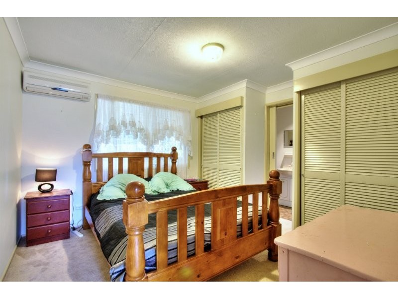 3 Boronia Avenue, Daisy Hill QLD 4127