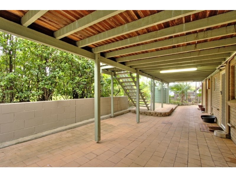 15 Lauretta Avenue, Springwood QLD 4127