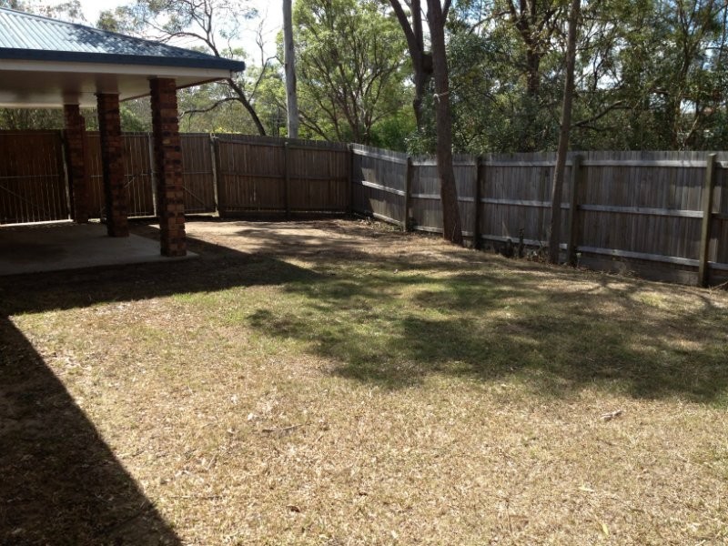 22 Village Drive, Daisy Hill QLD 4127