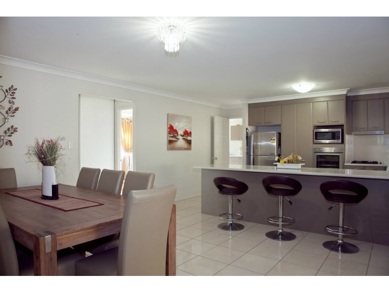 5 Range Drive, Tanah Merah QLD 4128