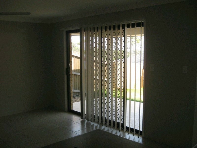 29 Mossman Parade, Waterford QLD 4133