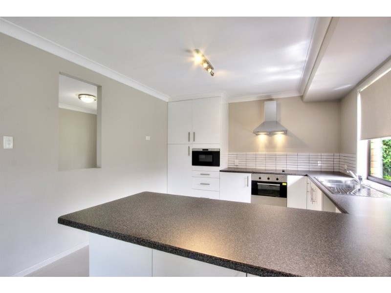 18 Farrow Street, Daisy Hill QLD 4127