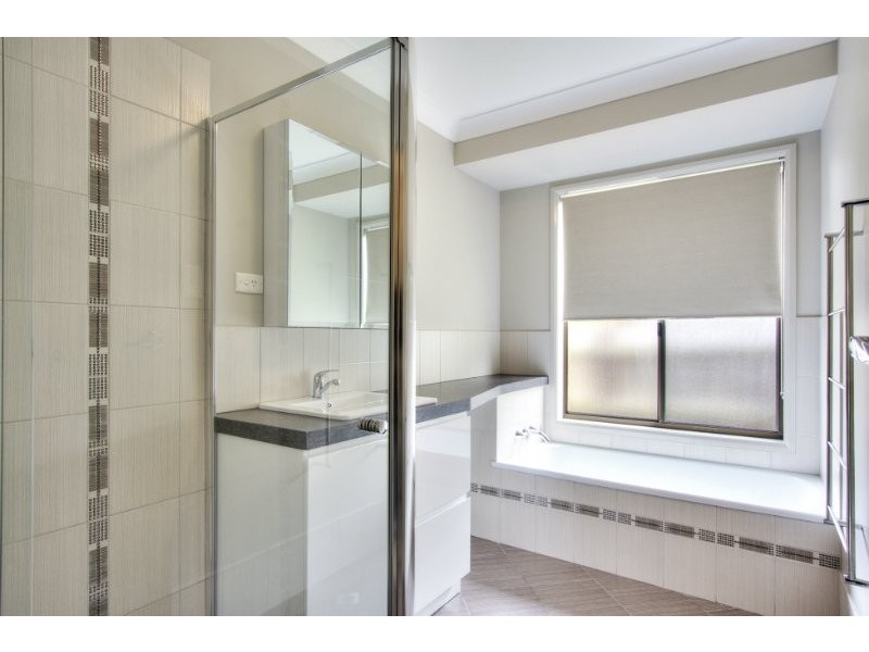 18 Farrow Street, Daisy Hill QLD 4127