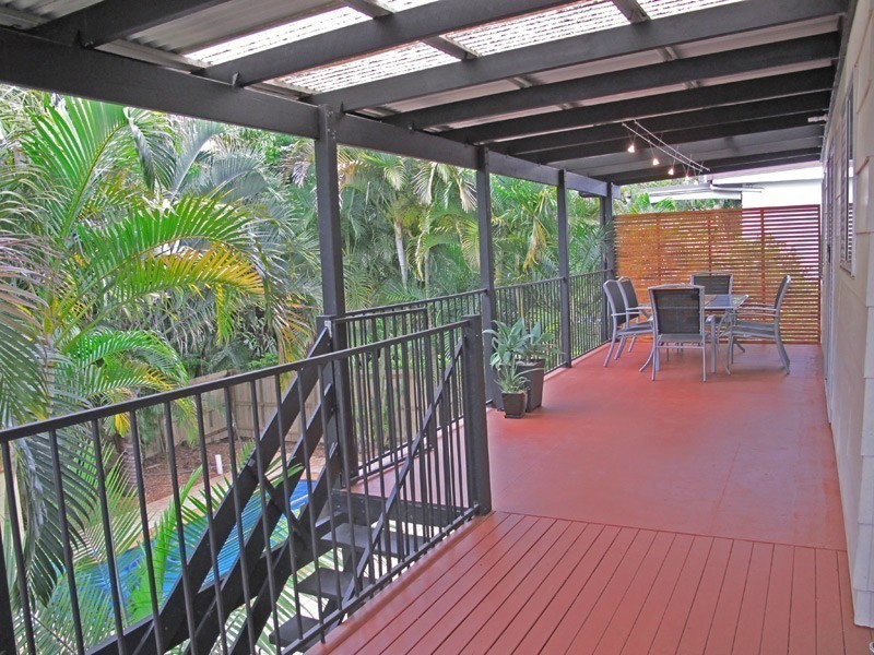 33 Macarthur Crescent, Slacks Creek QLD 4127