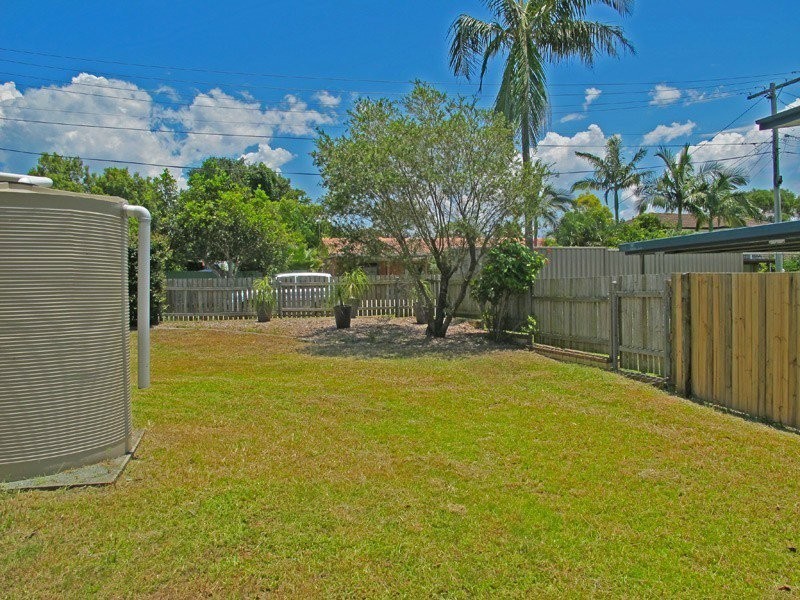 33 Macarthur Crescent, Slacks Creek QLD 4127