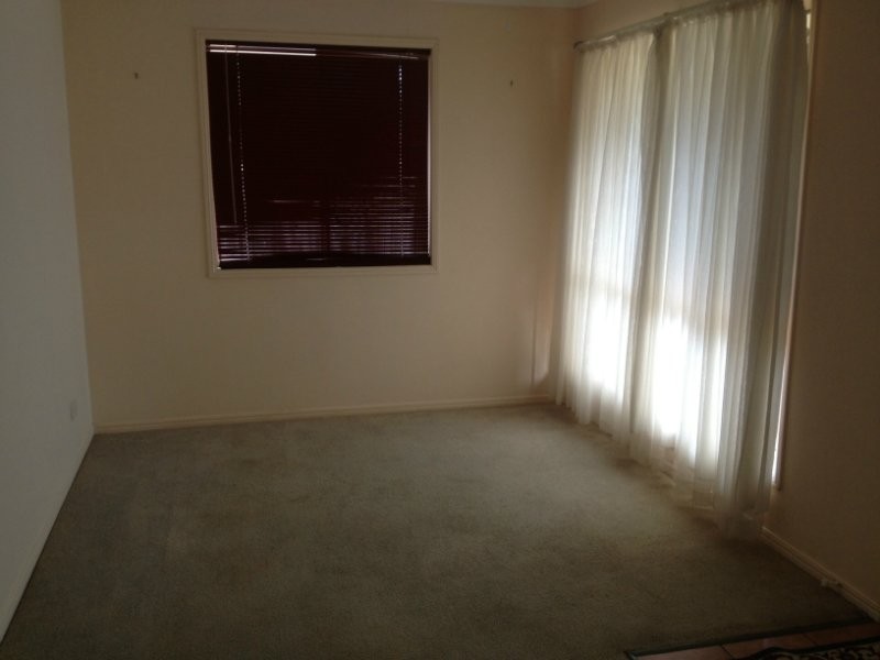 7 Woodley Avenue, Loganholme QLD 4129